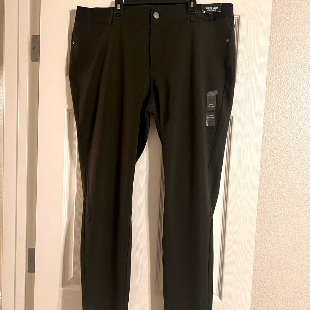 NWT Simply Vera Vera Wang Women's Skinny Pants in Dark Olive
